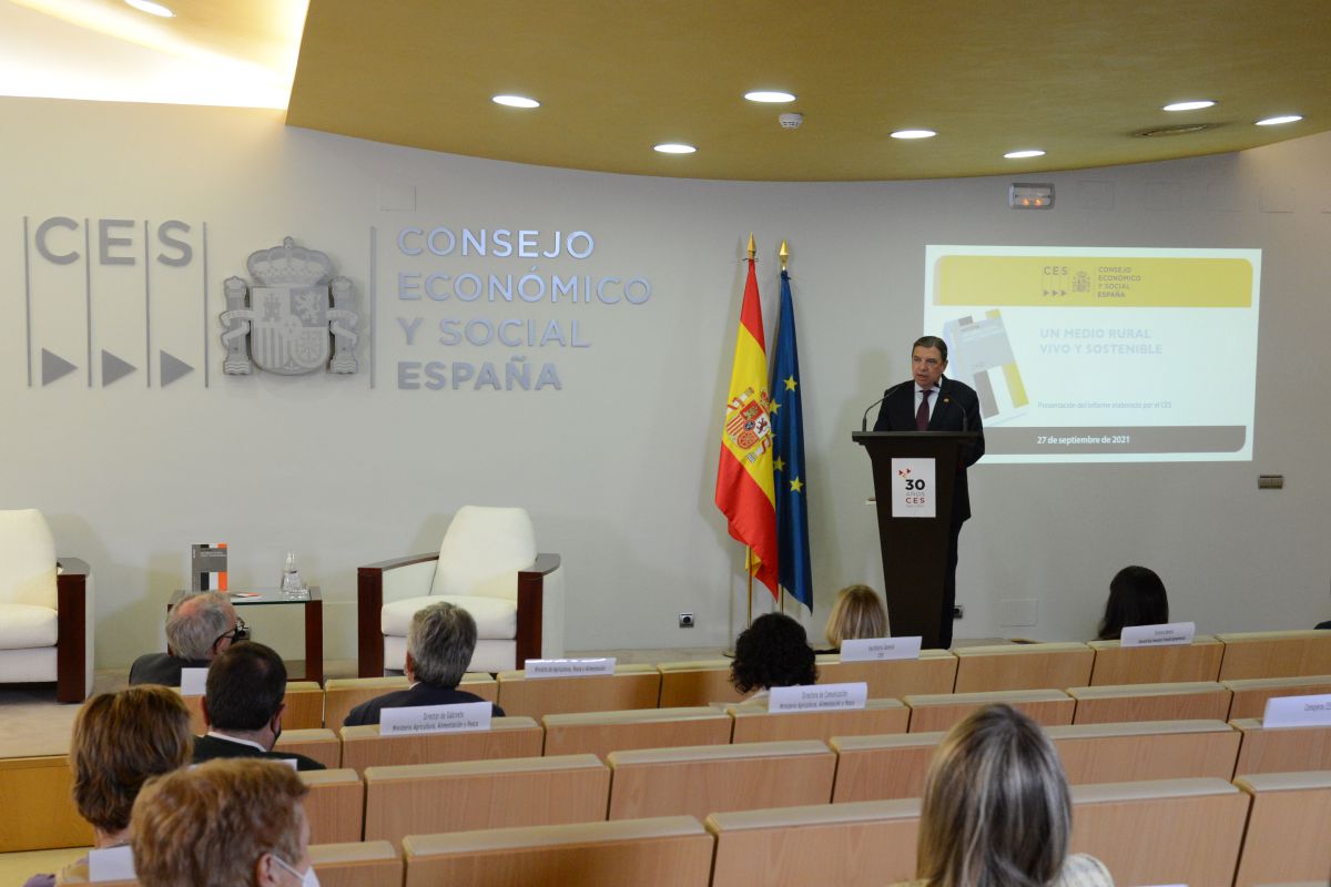 Luis Planas destaca la voluntad política y el compromiso del Gobierno por el desarrollo socioeconómico del medio rural