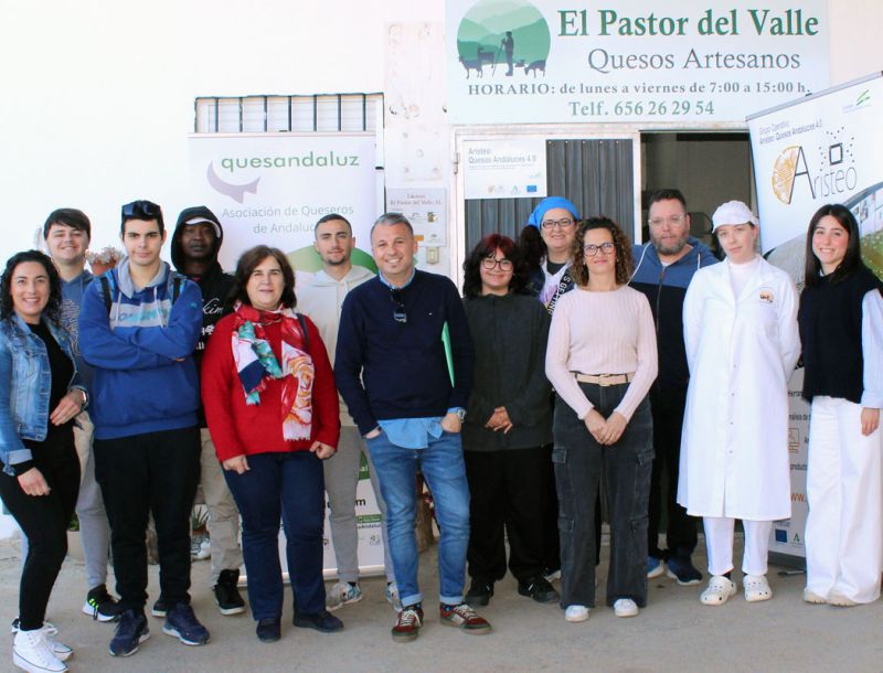 Aristeo: Quesos Andaluces 4.0 visita el módulo de formación profesional industria alimentaria de Coín