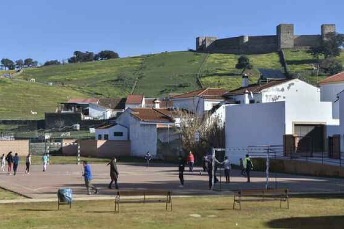 Escuelas rurales: La enseñanza en la Sevilla vacía