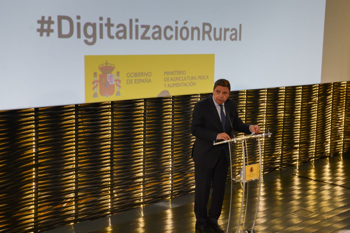 Luis Planas: La digitalización es una apuesta clave para ofrecer igualdad de oportunidades y posibilidades de desarrollo al mundo rural