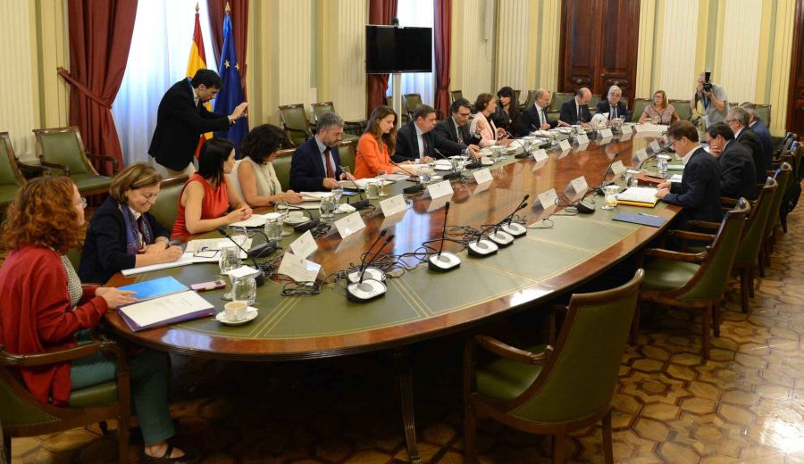 Luis Planas aborda con las organizaciones profesionales agrarias la situación del Plan Estratégico Nacional de la PAC