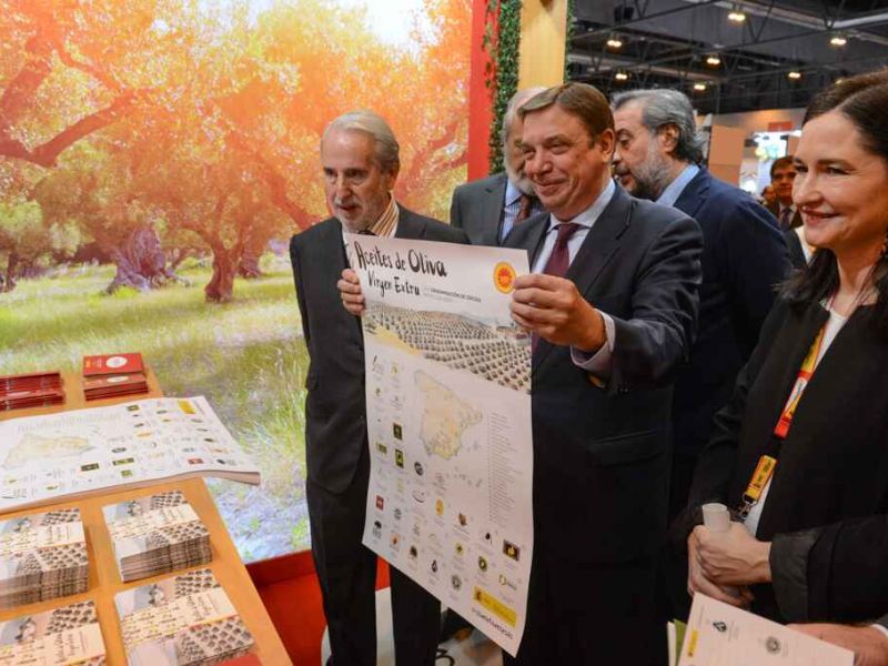 Luis Planas subraya el valor socioeconómico de las figuras de calidad como instrumento clave para el desarrollo del medio rural