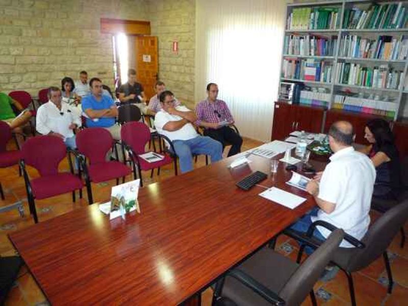 Los Grupos de Desarrollo Rural ‘La Loma y Las Villas’ y ‘Sierra Sur de Jaén’ reciben 1,4 millones en incentivos para proyectos de 22 municipios