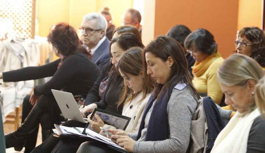 La sangría demográfica y formas de atajarla, a debate en Laujar de Andarax (Almería)
