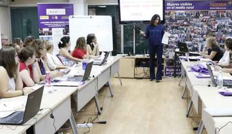 Emprendedoras rurales de Fademur reciben el impulso de profesionales de multinacionales