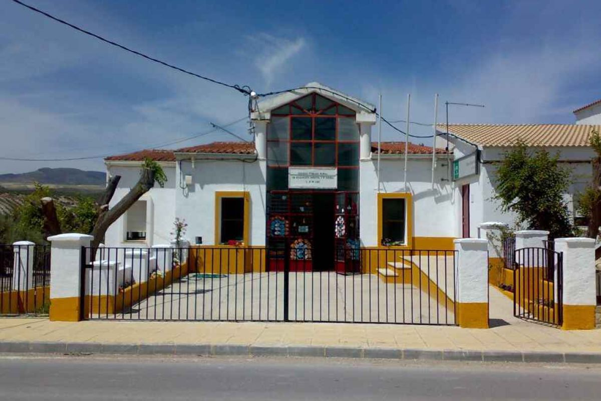 El mundo rural lucha para evitar la pérdida de líneas educativas