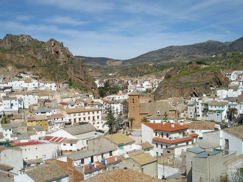 La despoblación duplica el coste de los servicios públicos básicos