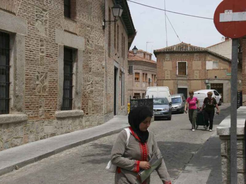 La inmigración: soluciones locales frente a la despoblación rural