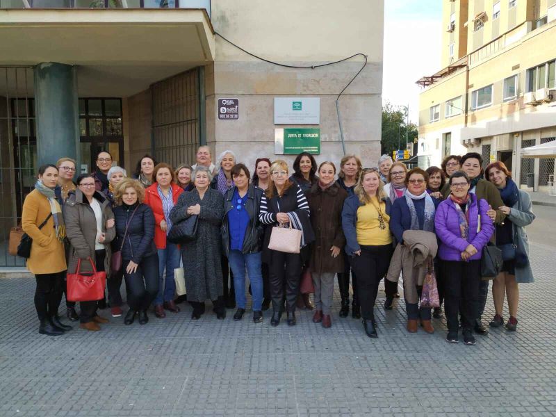 Las asociaciones sin subvención del Instituto Andaluz de la Mujer (IAM) se unen y exigen una rectificación