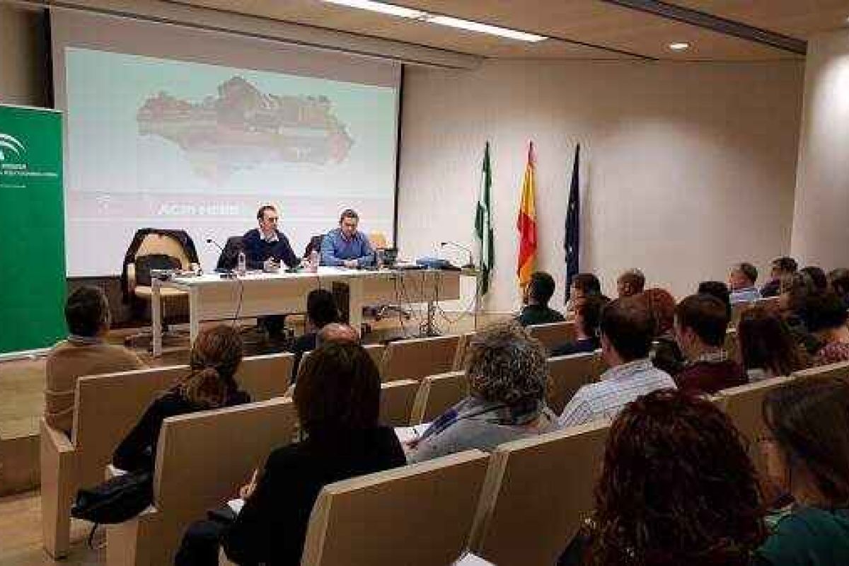 Agricultura impulsa un proyecto piloto de apoyo integral a los jóvenes en el medio rural