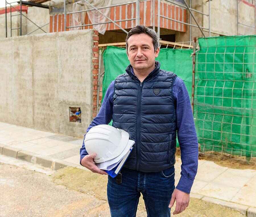 Adaptación funcional de edificio a Centro Joven Paymogo