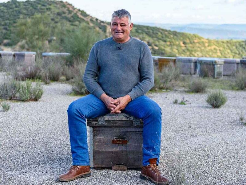 La apicultura, una alternativa al olivar con el apoyo de LEADER