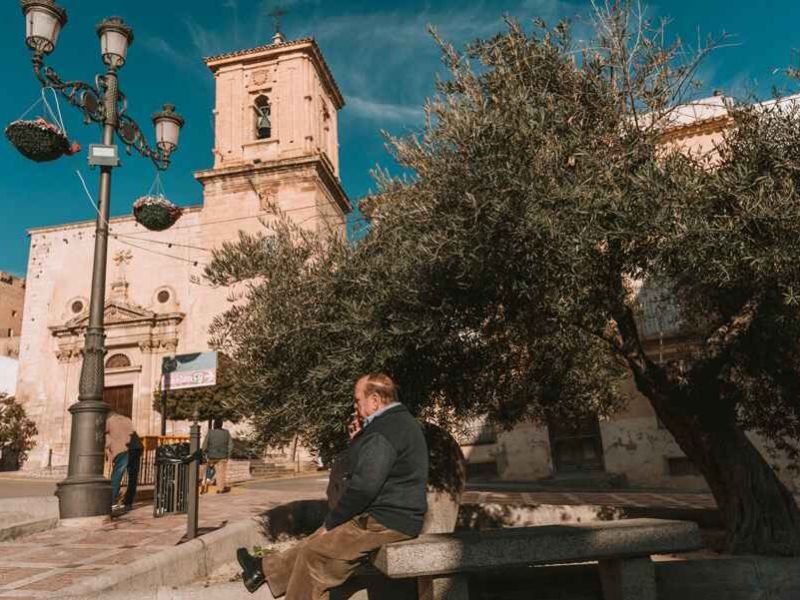 FADEMUR lleva al Congreso cincuenta propuestas para reconstruir el país “sin dejar a los pueblos atrás”