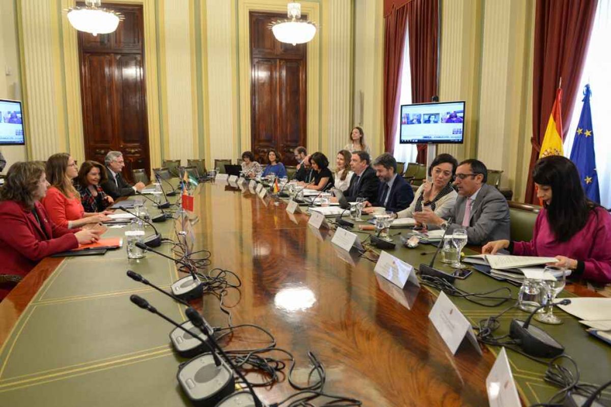 Luis Planas manifiesta su apoyo a una PAC con mayor ambición medioambiental para posicionar la agricultura entre las soluciones frente al reto climático