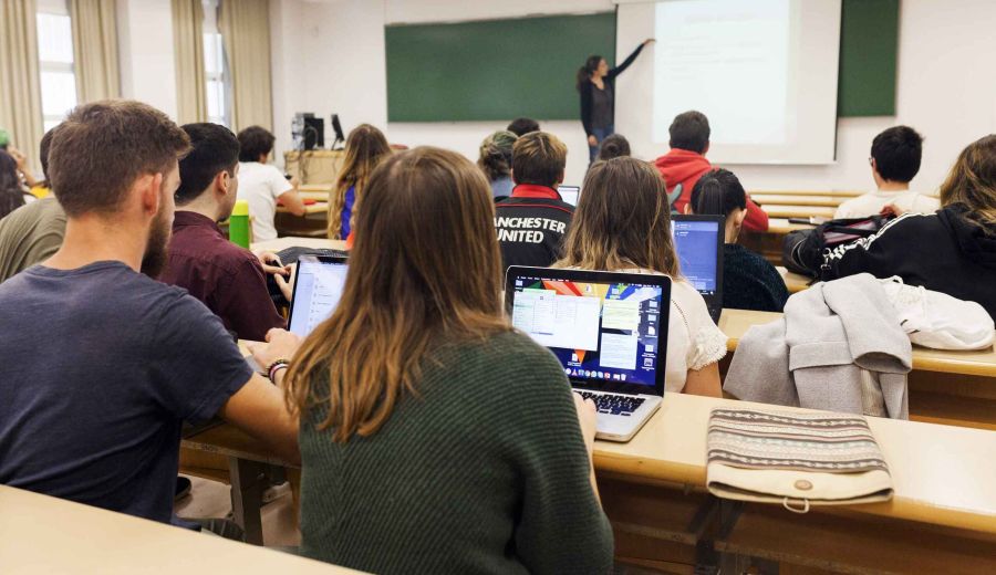 Estudiantes de la Universidad Pablo Olavide culminan un programa piloto de prácticas en centros Guadalinfo de la provincia de Sevilla