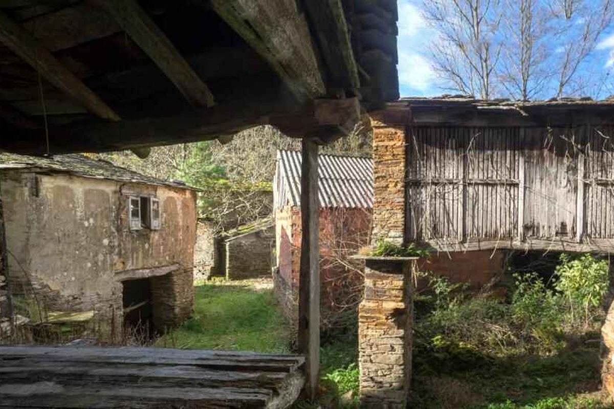 Medidas urgentes para que la gente se quede a vivir en los pueblos
