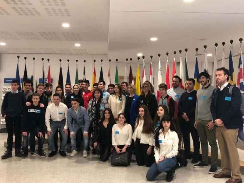 El alumnado de San Gabriel defiende en Bruselas el medio rural