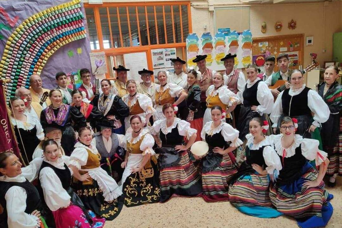 Villanueva de Algaidas rescata los bailes y música tradicionales de la Sierra Norte de Málaga
