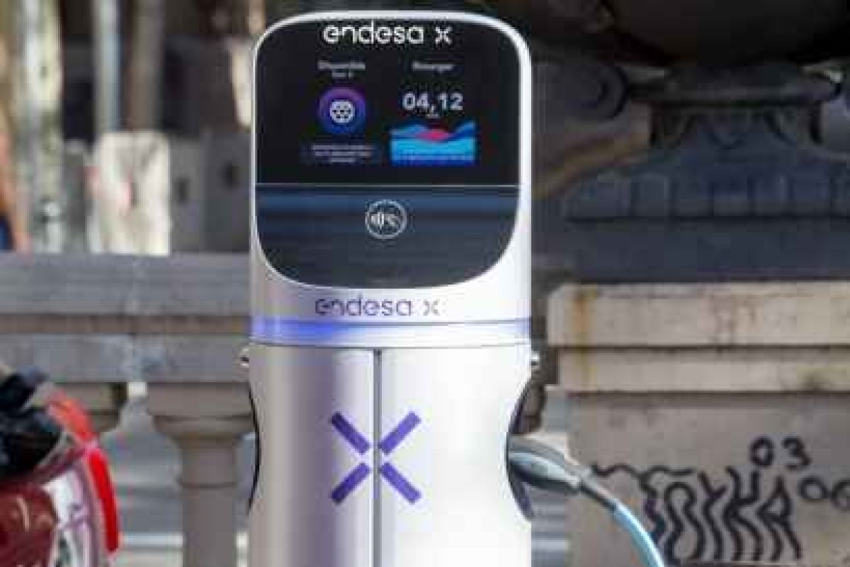 Los cargadores para vehículos eléctricos empiezan a llegar a los pueblos más bonitos de España
