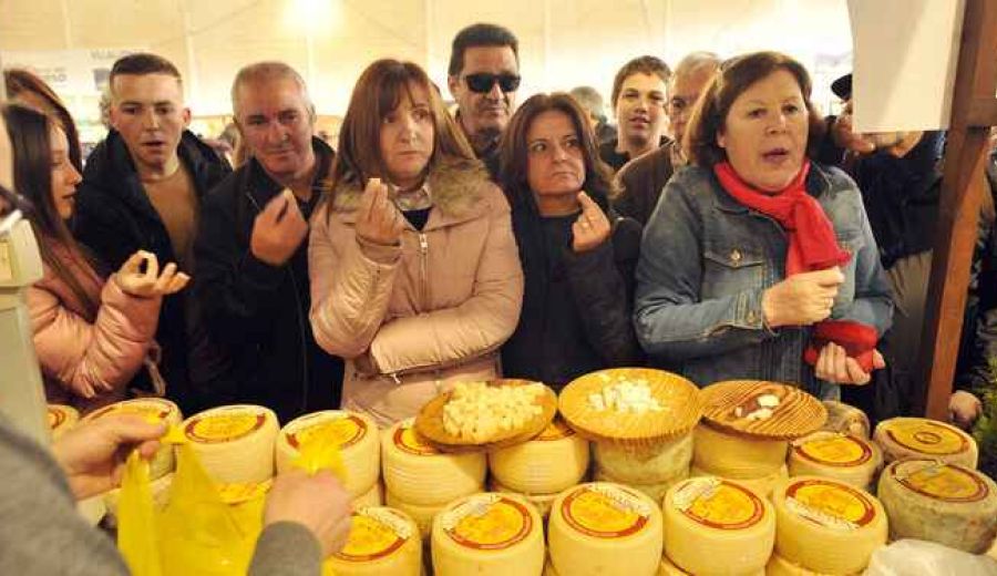 La Feria del Queso de Villaluenga, declarada Bien de Interés Turístico de Andalucía