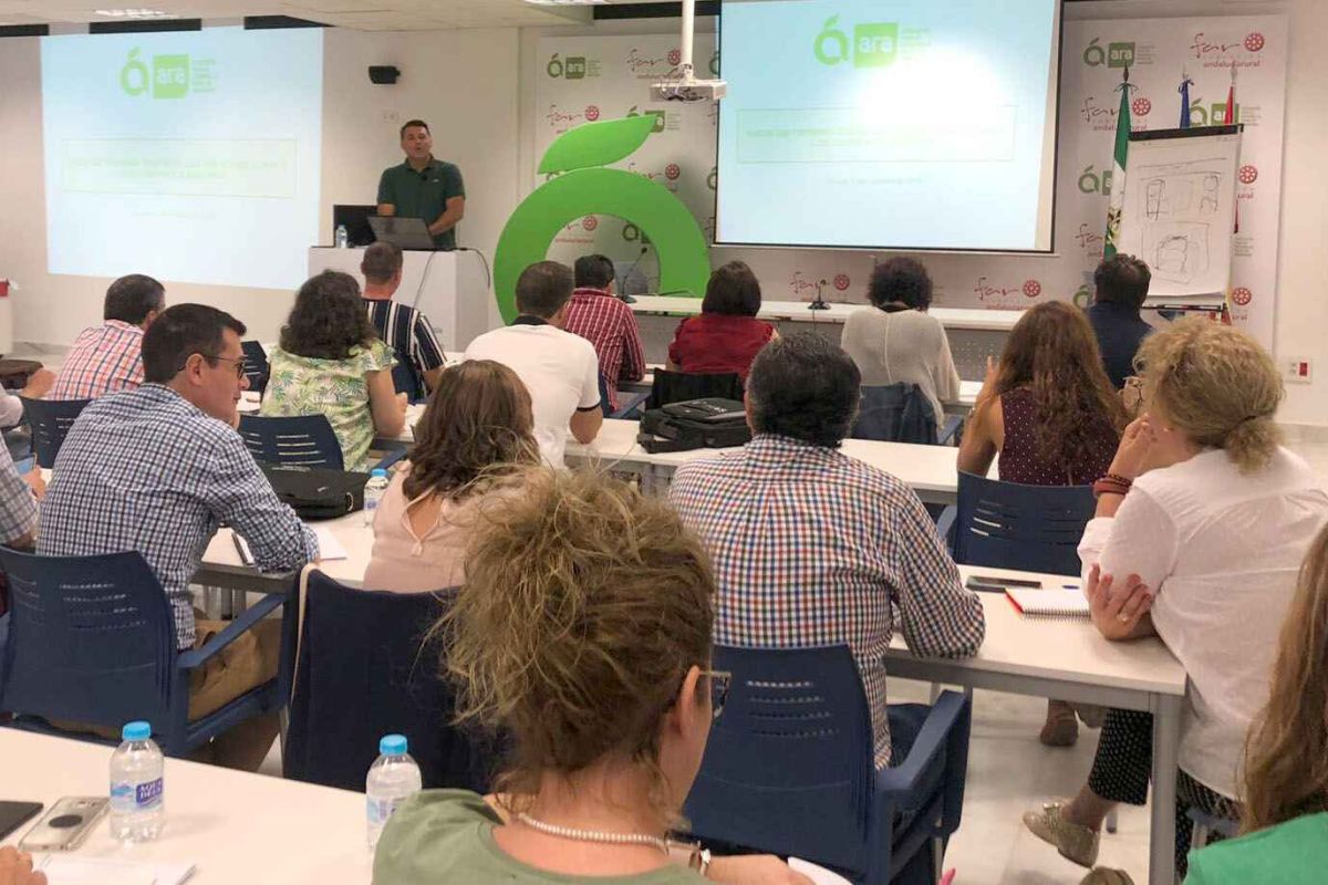 Los Grupos de Desarrollo Rural de Andalucía se forman en la gestión de los Contratos Menores