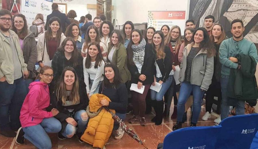 Jóvenes del Condado comienzan sus prácticas en empresas gracias al Plan HEBE