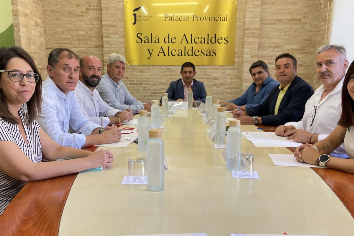 Diputación de Jaén suscribe convenios con los siete Grupos de Desarrollo Rural de la provincia para impulsar planes de cultura y deportes