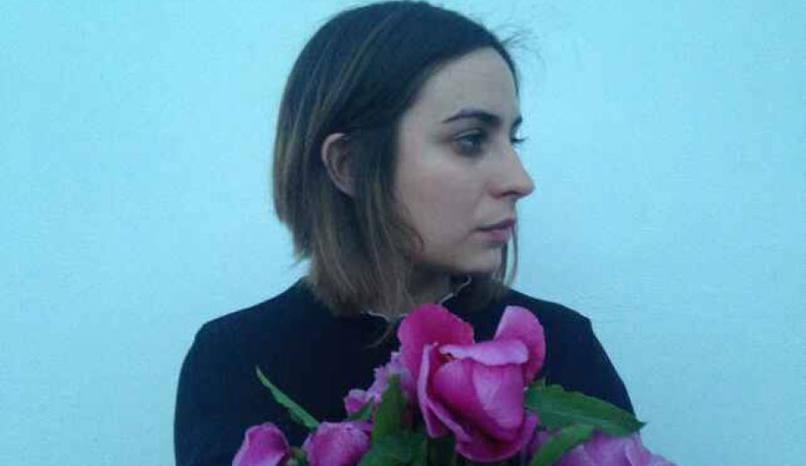 María Sánchez, autora de ‘Tierra de mujeres’: «Los relatos del ‘terror rural’ hacen mucho daño al campo, ¿por qué no se habla del terror urbano?»
