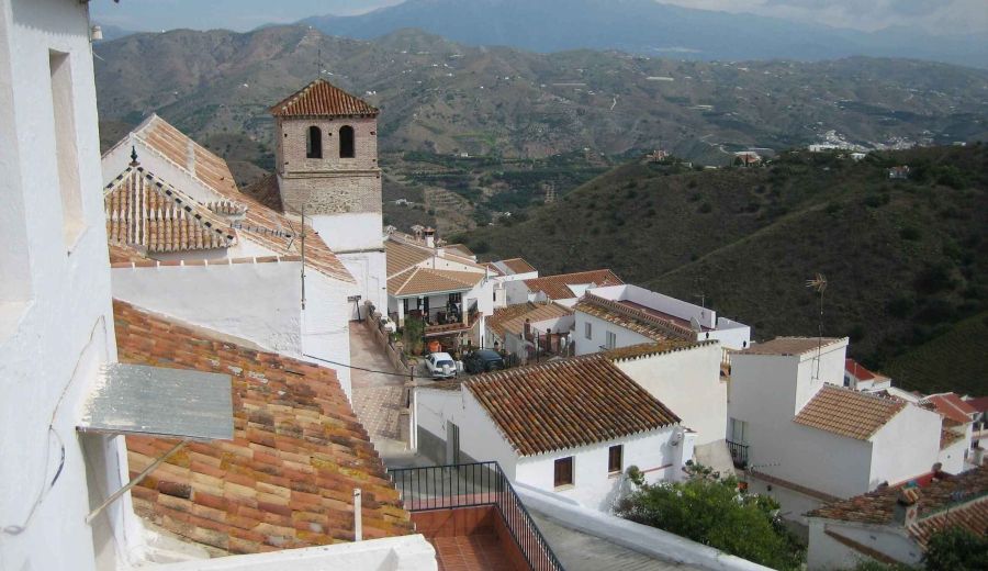 Teresa Ribera anuncia la ampliación en 250M€ del programa DUS 5.000 de ayudas para la transición ecológica en municipios de reto demográfico