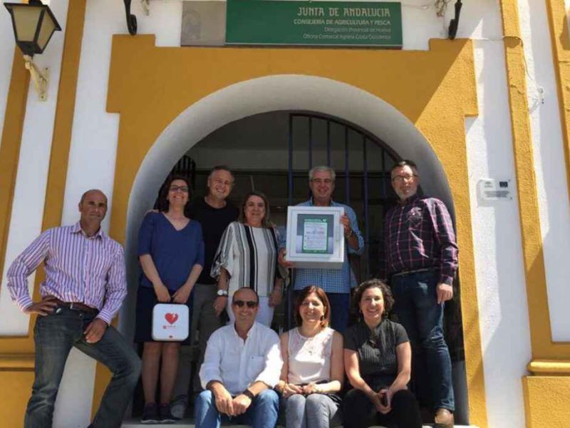 Andalucía apuesta por los espacios cardiosaludables en el medio rural e instala desfibriladores en las Oficinas Comarcales Agrarias andaluzas