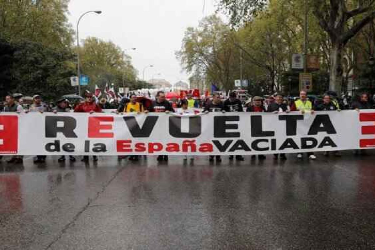 Despoblación y agua, tareas urgentes para el nuevo Gobierno