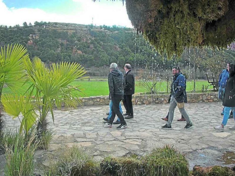 En busca de apoyo para sobrevivir al éxito turístico