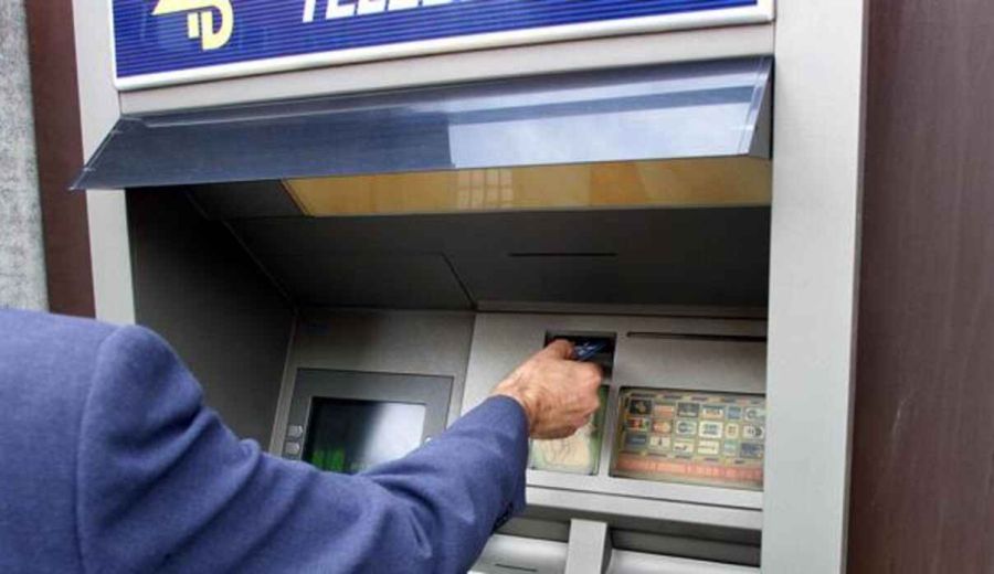 Un total de 130 pueblos de Andalucía no tienen acceso a «cash»