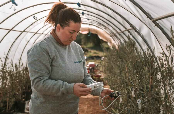 El Ministerio de Agricultura, Pesca y Alimentación reconoce con el premio a la innovación a Eva Sánchez, emprendedora LEADER del Arco Noreste de la Vega de Granada
