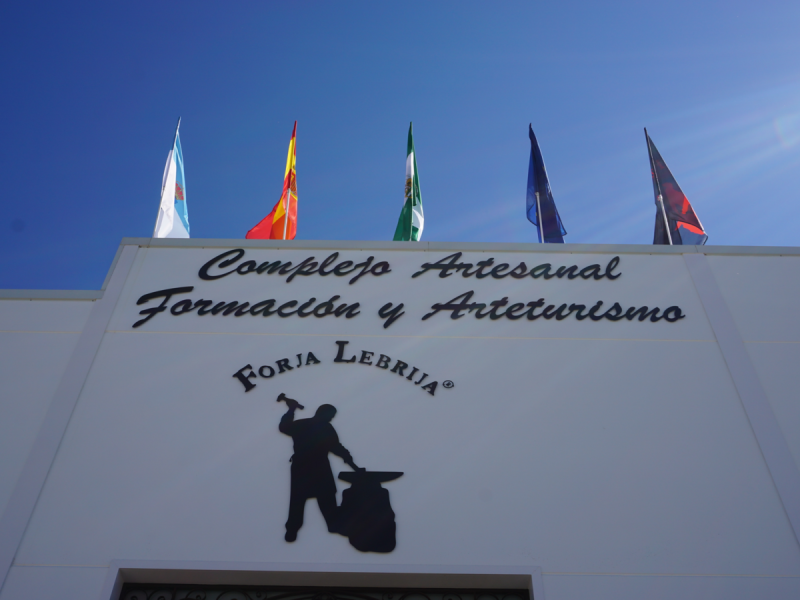 Se inaugura en Lebrija un complejo artesanal de formación y arteturismo vinculado a la forja