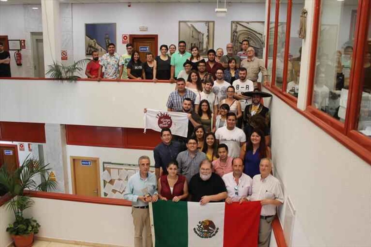 Jóvenes voluntarios participan en la I edición del Campus Universitario del Cuaternario en Lucena