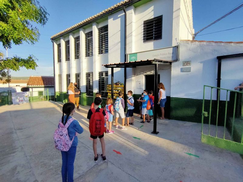 ARA reclama un mayor protagonismo del mundo rural en las aulas