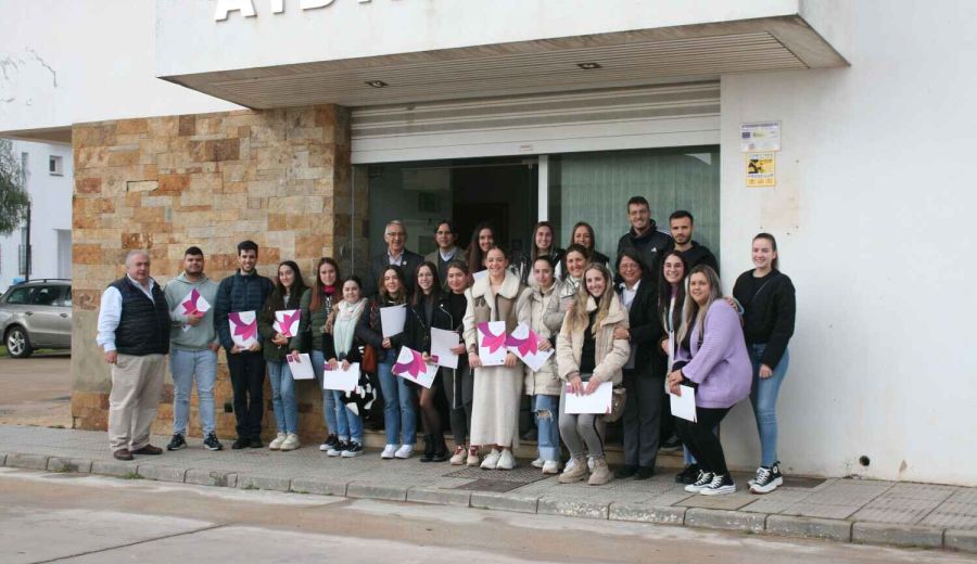 Un centenar de jóvenes de la provincia de Huelva concluyen sus prácticas laborales del Plan HEBE Primera Oportunidad
