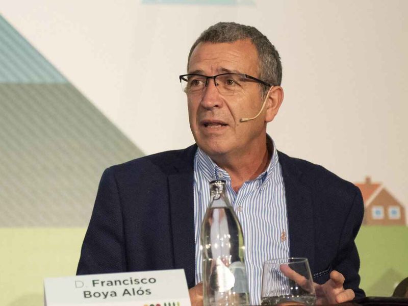 Paco Boya, presidente de esMontañas: «Las ciudades necesitan que el ámbito rural funcione bien. Sin el mundo rural, en definitiva, no podemos entender el mundo urbano»