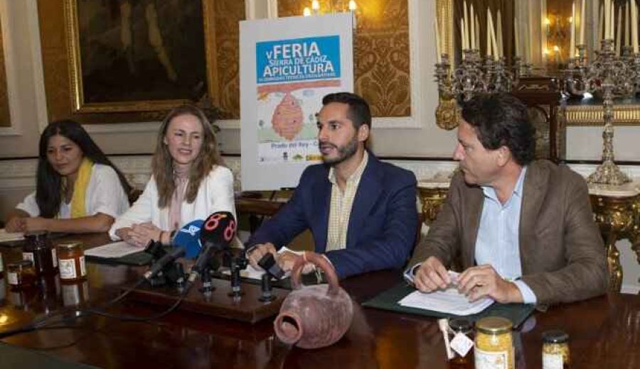 Prado del Rey (Sierra de Cádiz) reivindica la importancia de la industria de la miel en la provincia
