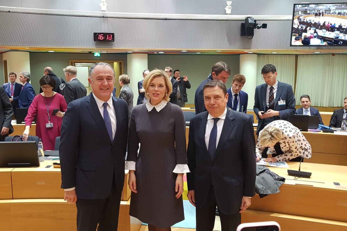 Alemania, España y Francia comparten su ambición para la futura PAC: una Política Agrícola Común más verde y simple, con un presupuesto a la altura de dichos retos