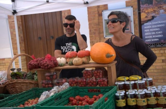 Berrocal estrena su Mercado Local y confirma el poder de la cercanía