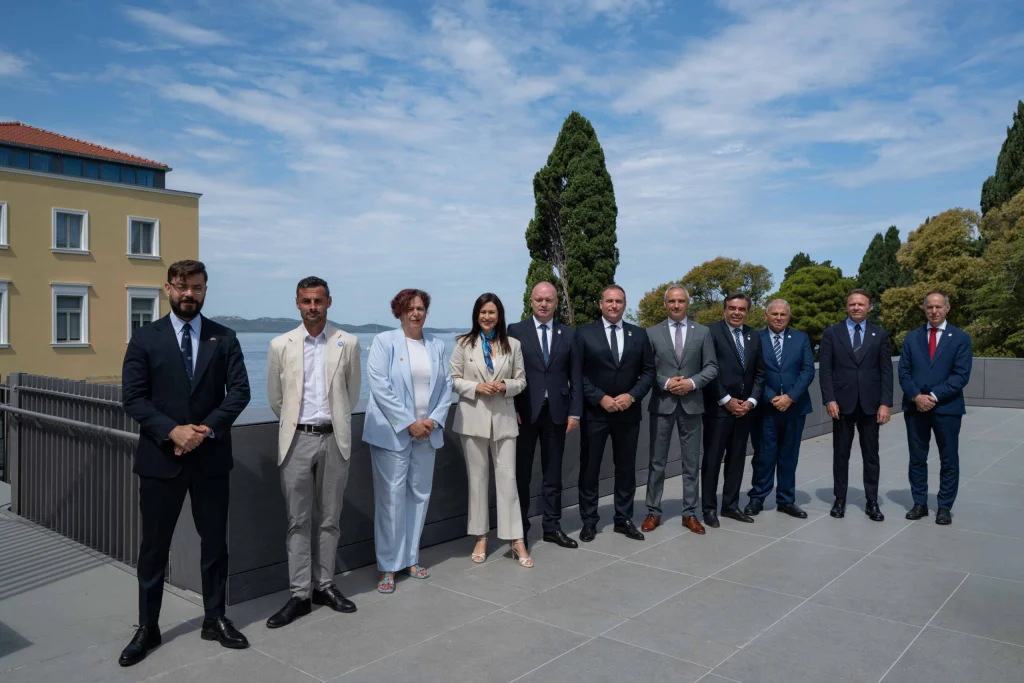 España defiende una PAC más ambiciosa para garantizar el relevo generacional en el campo