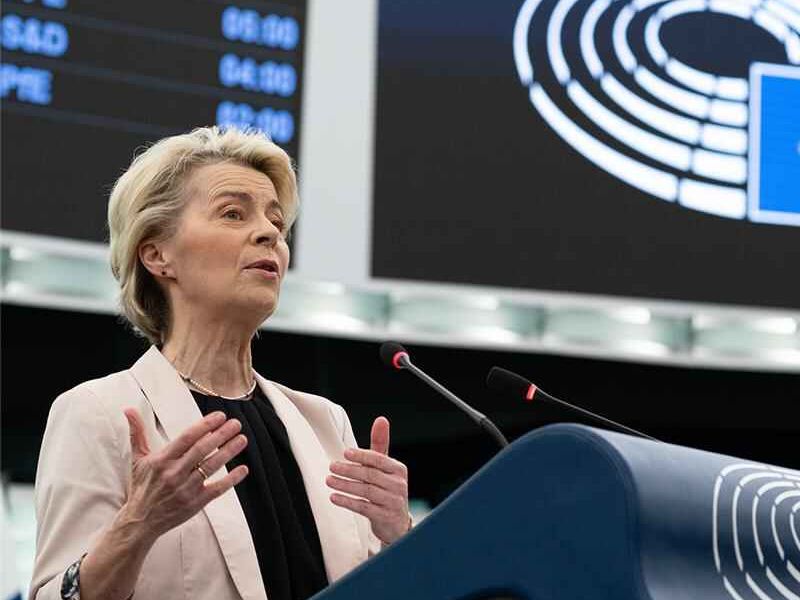 El Parlamento Europeo aprueba a la nueva Comisión Europea presidida por Ursula von der Leyen
