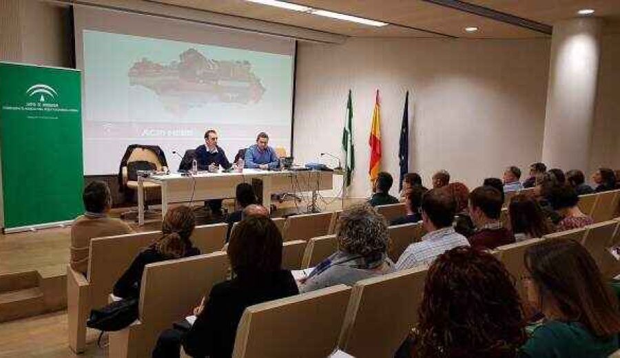 Agricultura impulsa un proyecto piloto de apoyo integral a los jóvenes en el medio rural