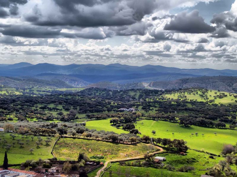 Alpujarra Almeriense y Sierra de Aracena y Picos de Aroche, seleccionados en el programa Terralimenta sobre producción sostenible de alimentos