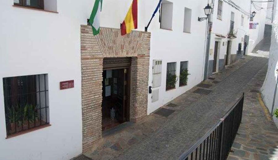 Persistencia en el olvido del mundo rural: La desaparición de los Registros Civiles Municipales