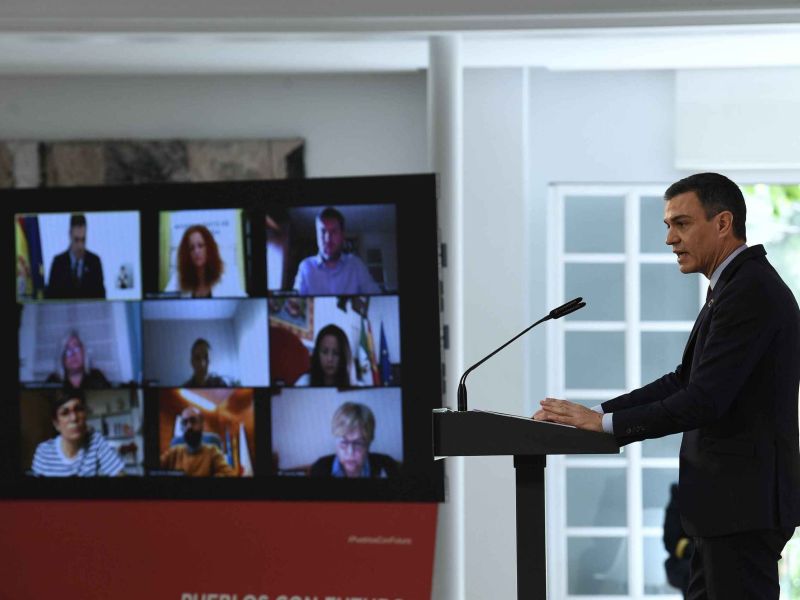 Pedro Sánchez: “Nuestros pueblos deben ser territorios de esperanza”