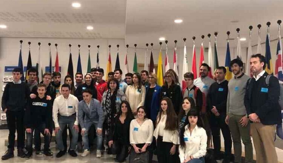 El alumnado de San Gabriel defiende en Bruselas el medio rural