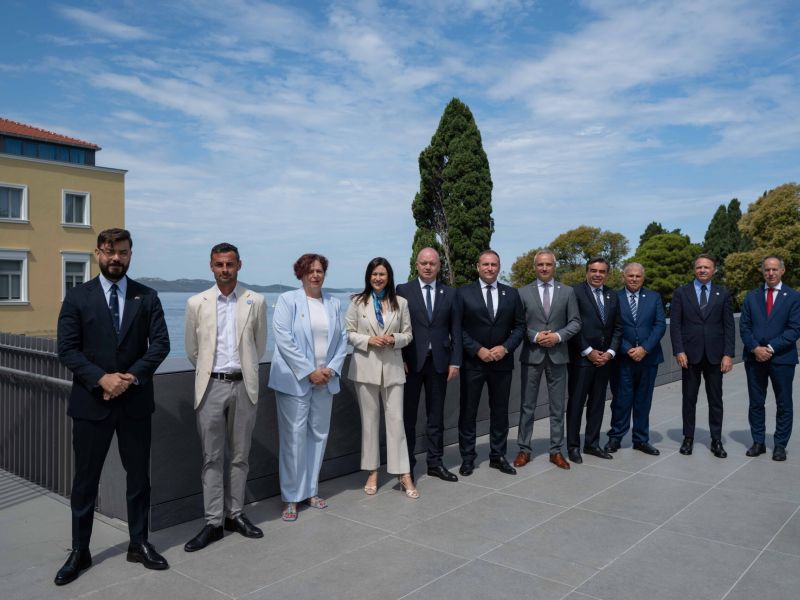 España defiende una PAC más ambiciosa para garantizar el relevo generacional en el campo